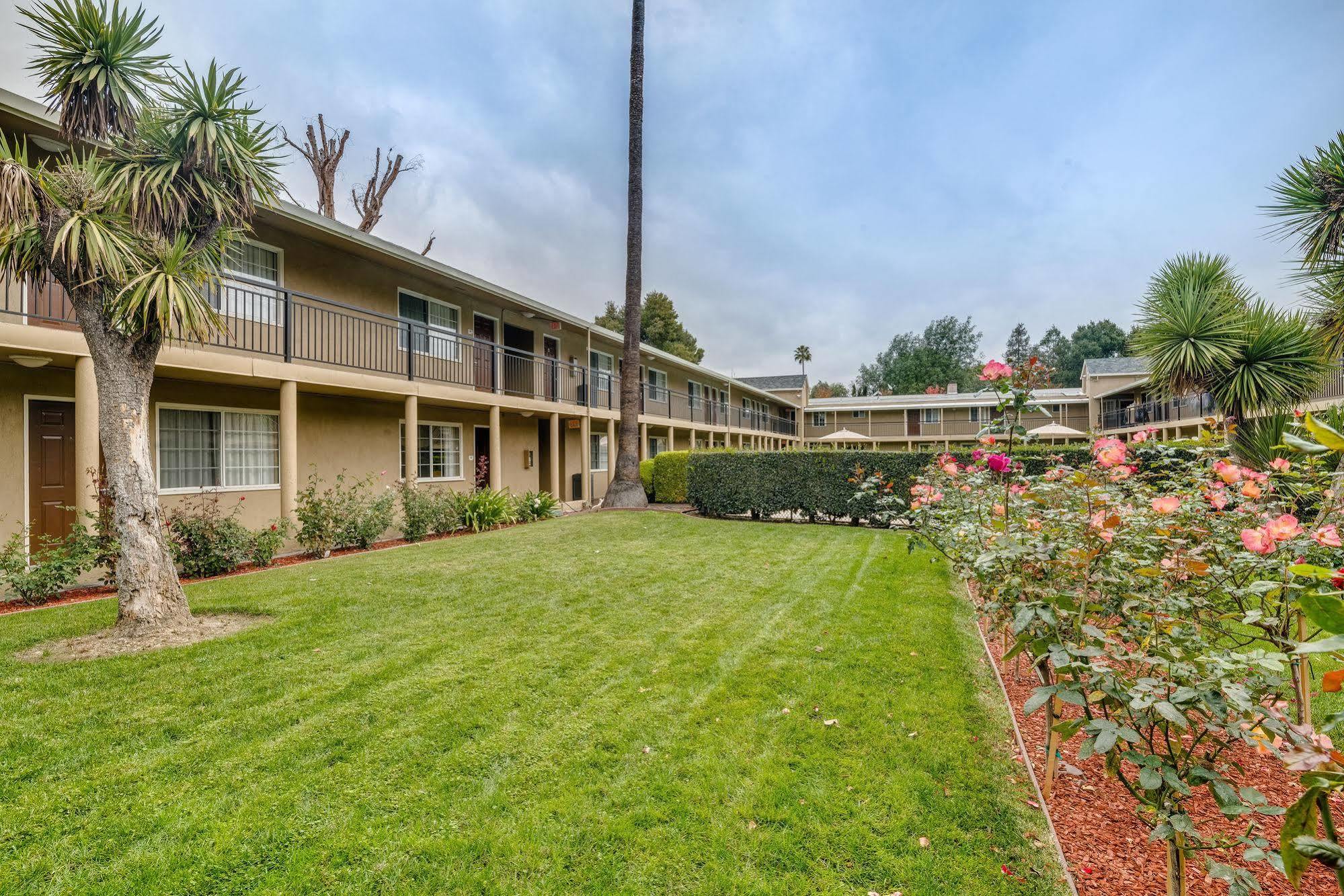 Hotel Rose Garden San Jose Exterior photo