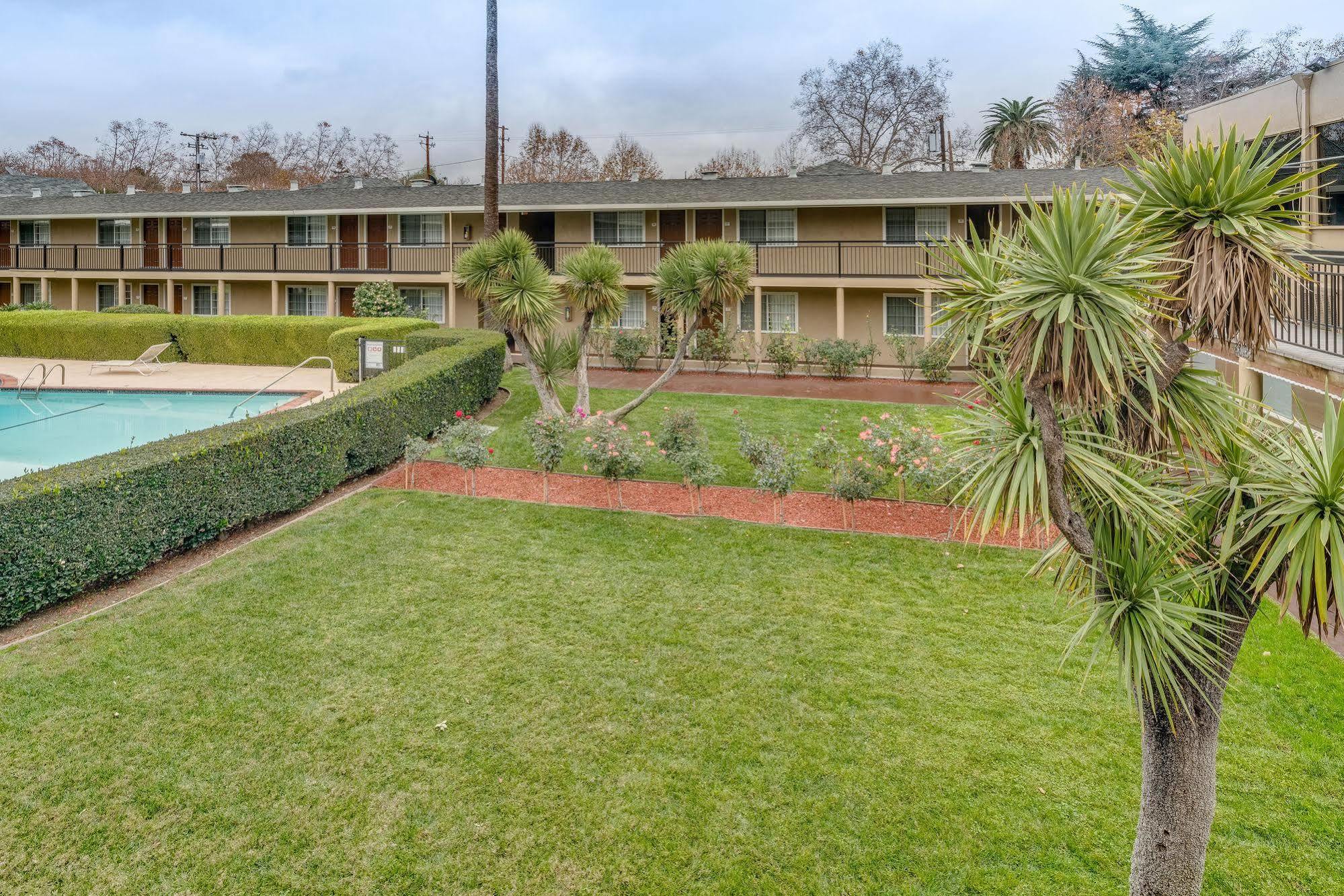 Hotel Rose Garden San Jose Exterior photo